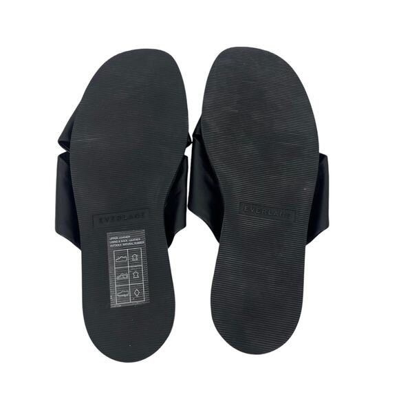 EVERLANE The Day Crossover Sandals Leather Black Flat Heel Slip On Size 7 NEW - Picture 7 of 8